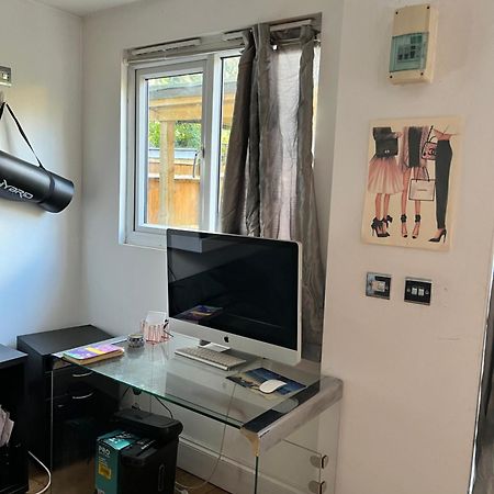 Cosy Garden Cottage Belvedere 外观 照片